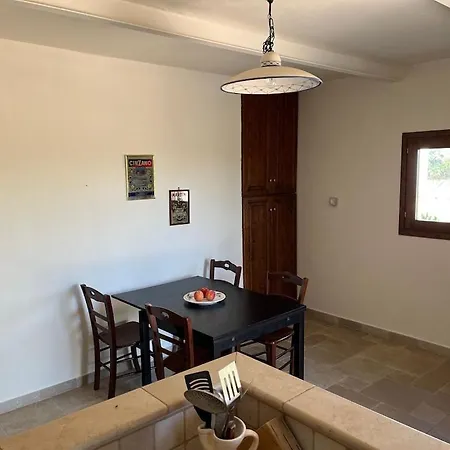 Casa Giuliveto - Charmantes Ferienhaus Mit Privatpool In Olivenhain Ostuni Exterior photo